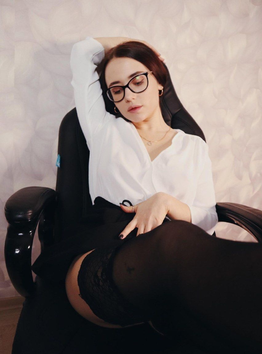 Яночка привлекательная девушка из Снежинск цена от 3500 руб