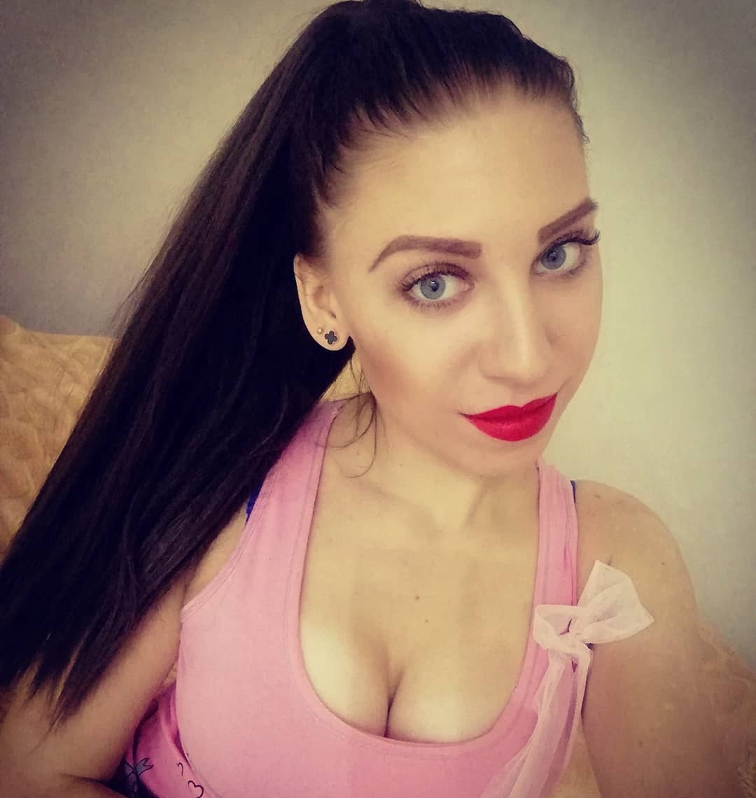 Лана привлекательная девушка из Снежинск цена от 3500 руб