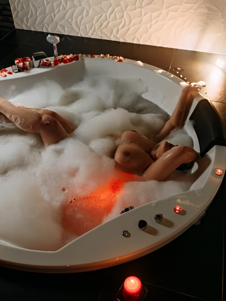 Индивидуалка Адель, доступна для личного знакомства от 1500 руб